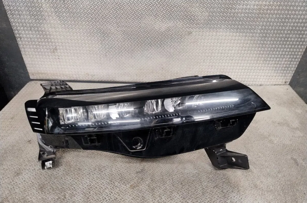 Phare droit RENAULT SCENIC 5 SCENIC 5 occasion