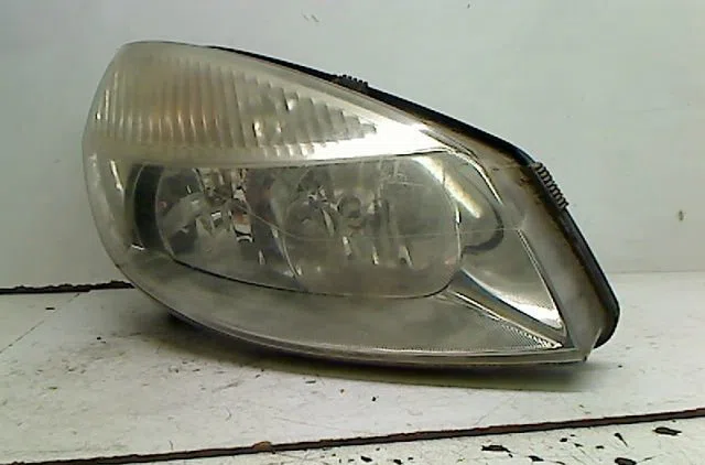 Phare droit Renault SCÉNIC II (JM0-1_) 1.5 dci (jm1e, jm16) (2005-2008) 5 portes occasion