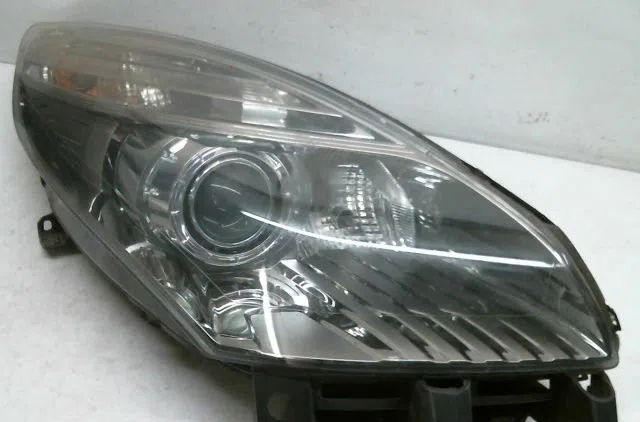 Phare droit Renault SCÉNIC III (JZ0-1_) 1.4 16v (jz0f, jz1v) (2009) occasion