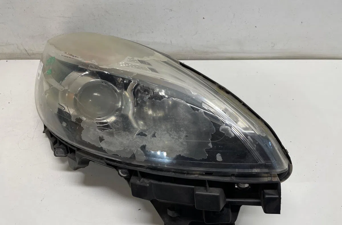 Phare droit Renault SCÉNIC III (JZ0-1_) 1.6 dci (jz00, jz12) (2011) 5 portes occasion
