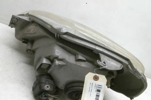 Phare droit Renault TRAFIC II Camionnette (FL) 1.9 dci 80 (fl0b) (2001-2006) occasion