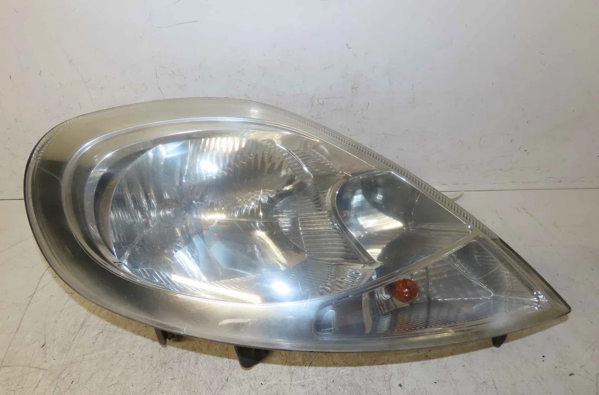 Phare droit RENAULT TRAFIC II occasion