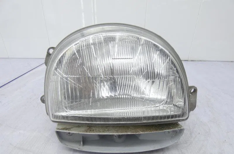 Phare droit RENAULT TWINGO 1 PHASE 1 occasion