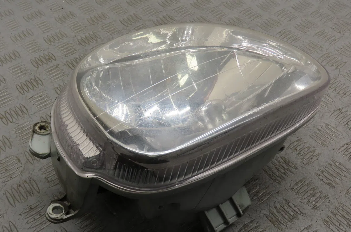 Phare droit Renault TWINGO I (C06_) 1.2 16v (c06c, c06d, c06k) (2001-2007) 3 portes occasion