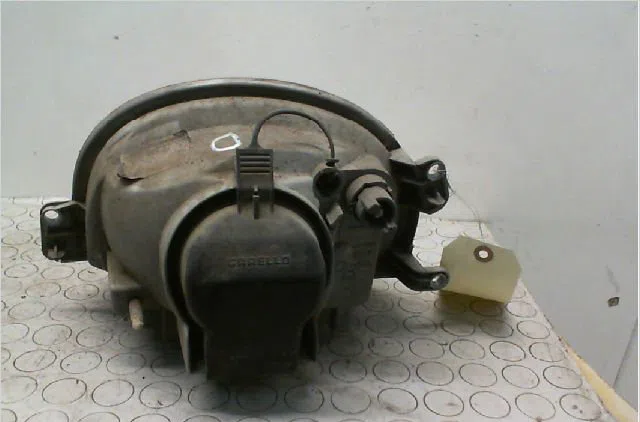 Phare droit Renault TWINGO I (C06_) 1.2 (c066, c068) (1996-2007) 3 portes occasion