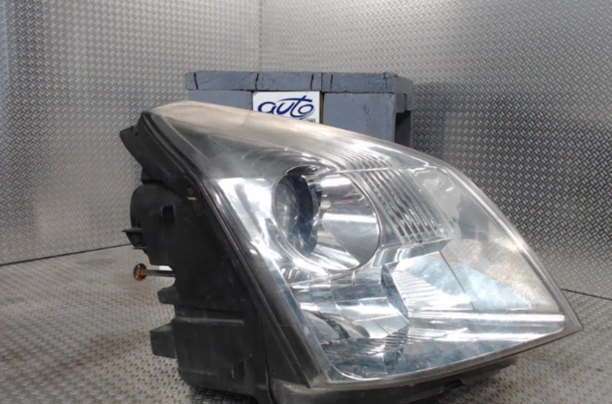 Phare droit Renault VEL SATIS (BJ0_) 2.2 dci (bj0e, bj0f) (2002-2009) 5 portes occasion