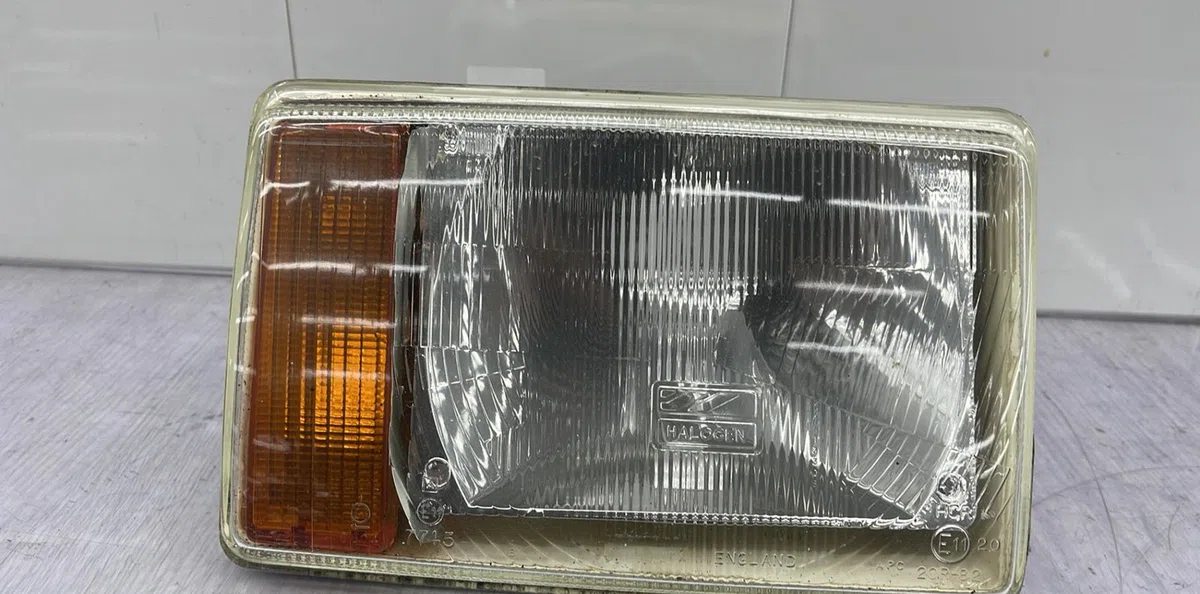 Phare droit ROVER METRO PHASE 2 occasion
