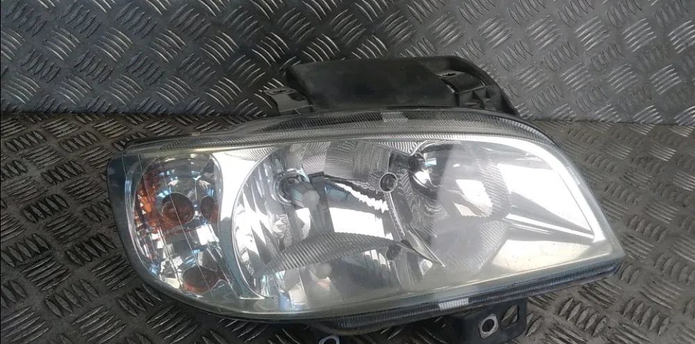 Phare droit SEAT CORDOBA 1 2001 occasion
