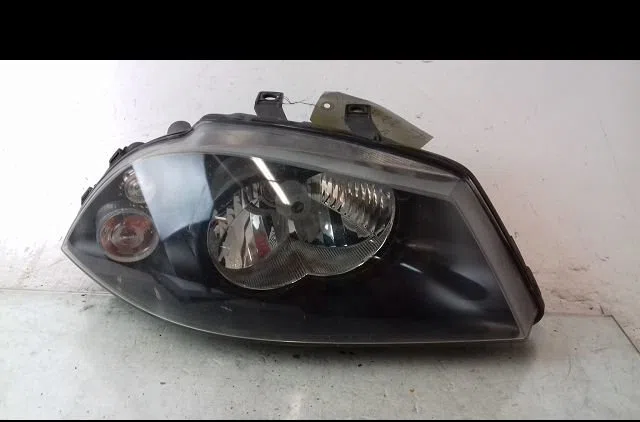 Phare droit Seat IBIZA III (6L1) 1.2 (2002-2006) occasion