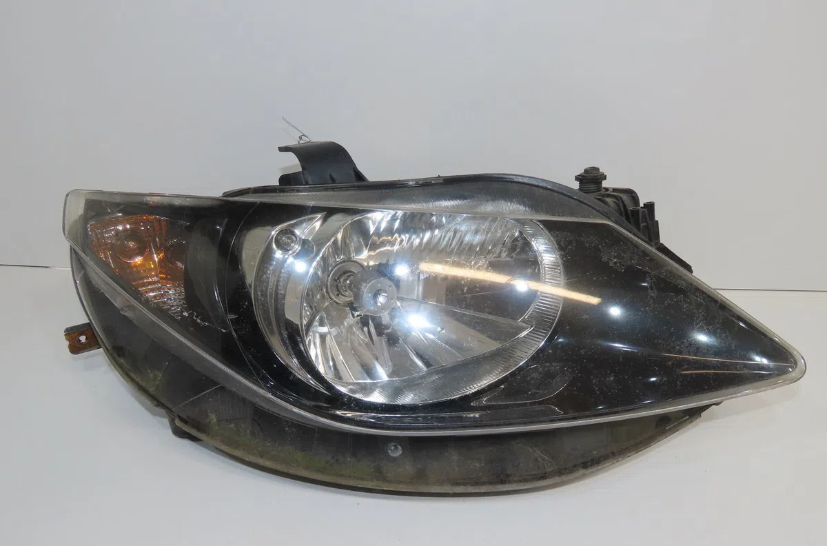 Phare droit Seat IBIZA IV (6J5, 6P1) 1.2 (2009-2011) occasion