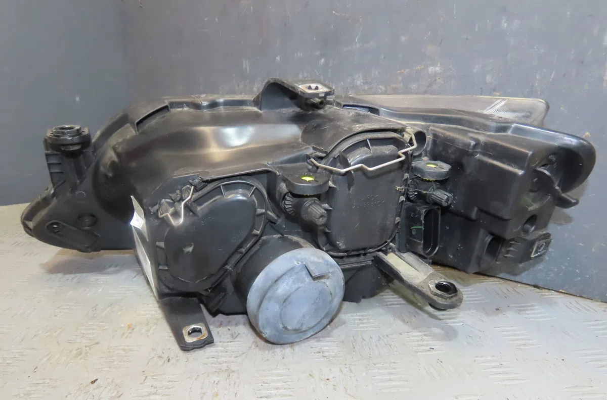 Phare droit Seat IBIZA IV (6J5, 6P1) 1.6 tdi (2009-2015) occasion