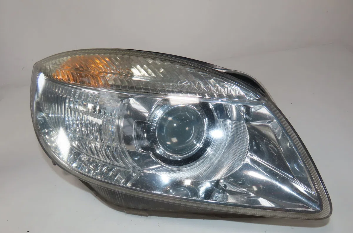 Phare droit Skoda FABIA II (542) 1.9 tdi (2007-2010) occasion