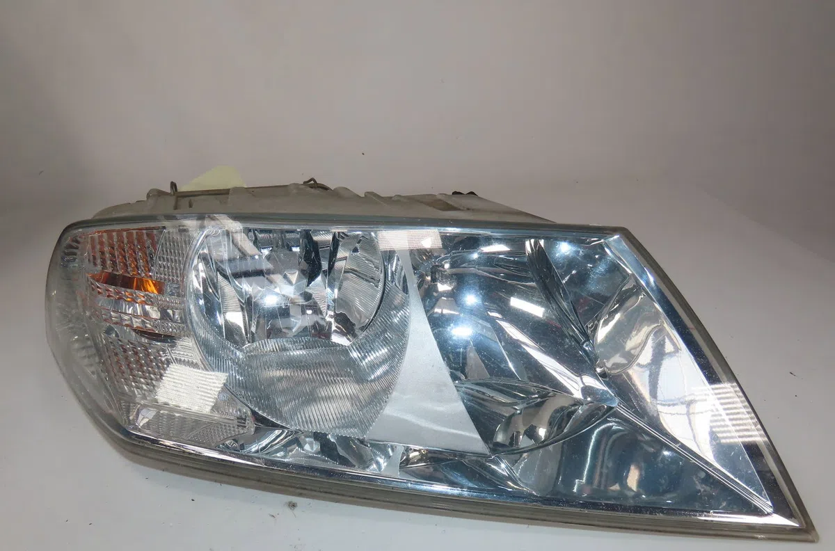 Phare droit Skoda OCTAVIA II Combi (1Z5) 1.9 tdi (2004-2010) occasion