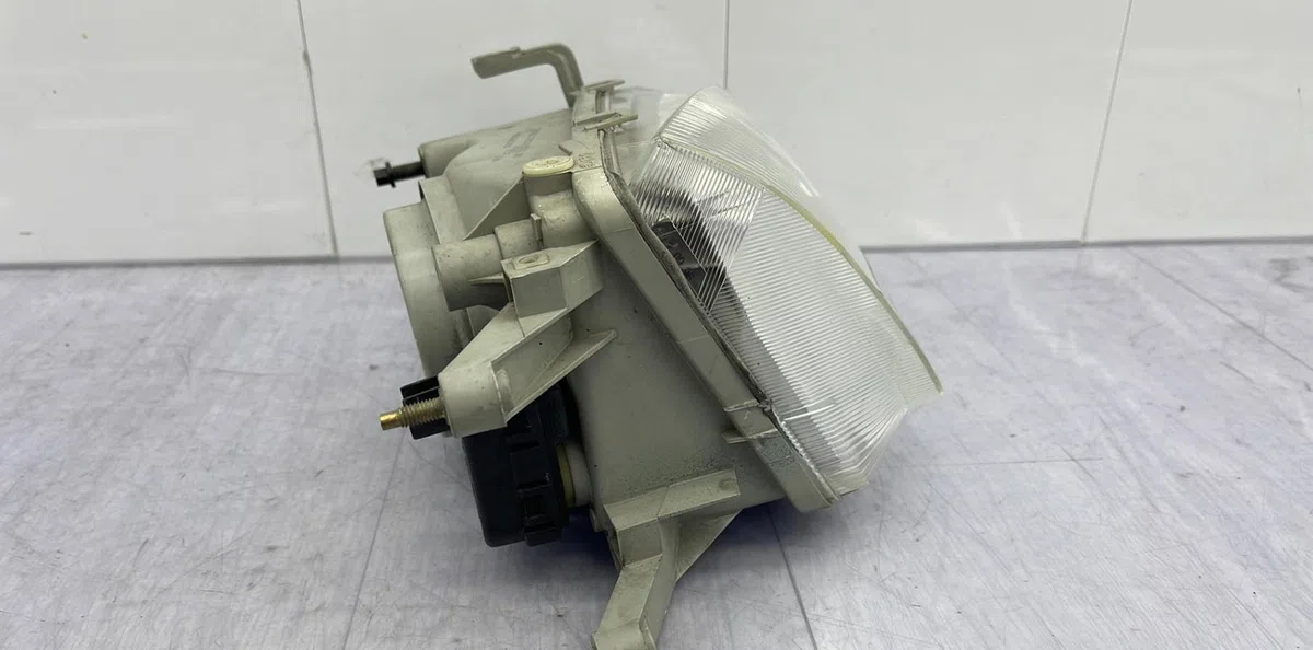 Phare droit SUZUKI SWIFT 2 PHASE 1 occasion