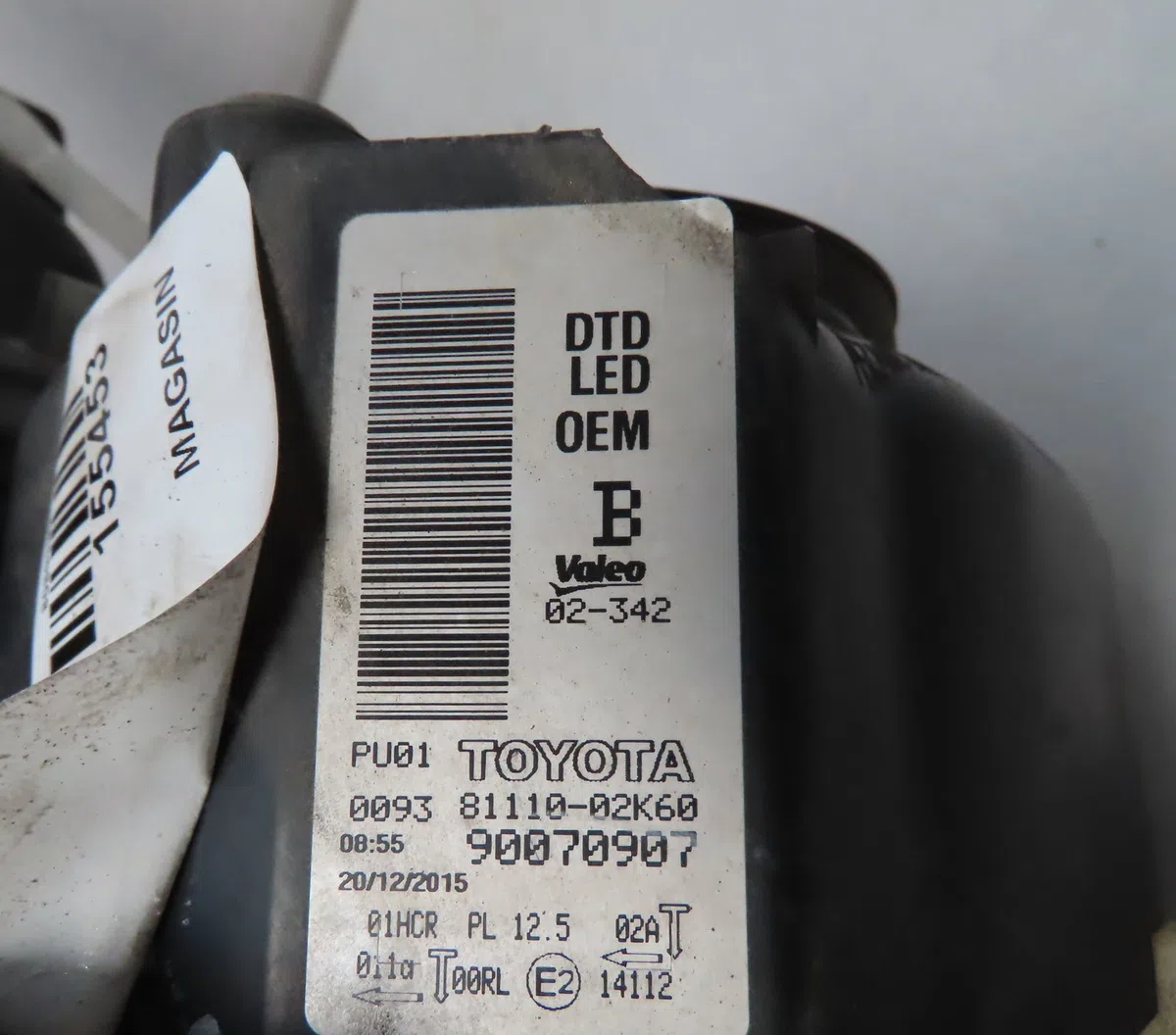 Phare droit Toyota AURIS Break (_E18_) 1.8 hybrid (zwe186_) (2013-2018) occasion