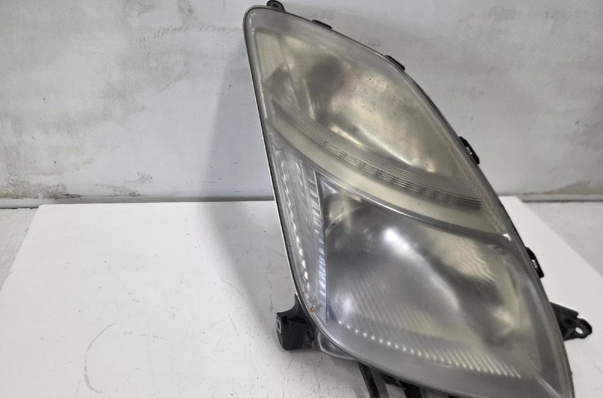 Phare droit TOYOTA PRIUS 2 occasion