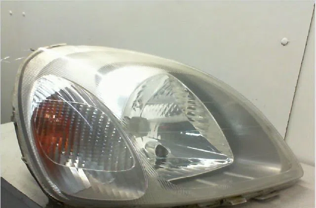 Phare droit TOYOTA YARIS I  1.0 occasion