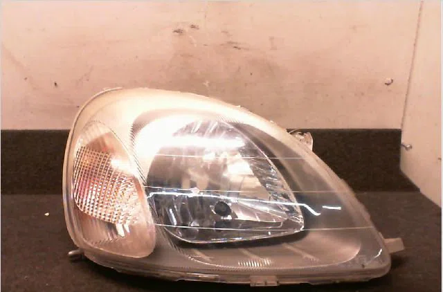 Phare droit Toyota YARIS (_P1_) 1.0 (scp10_) (1999-2005) occasion