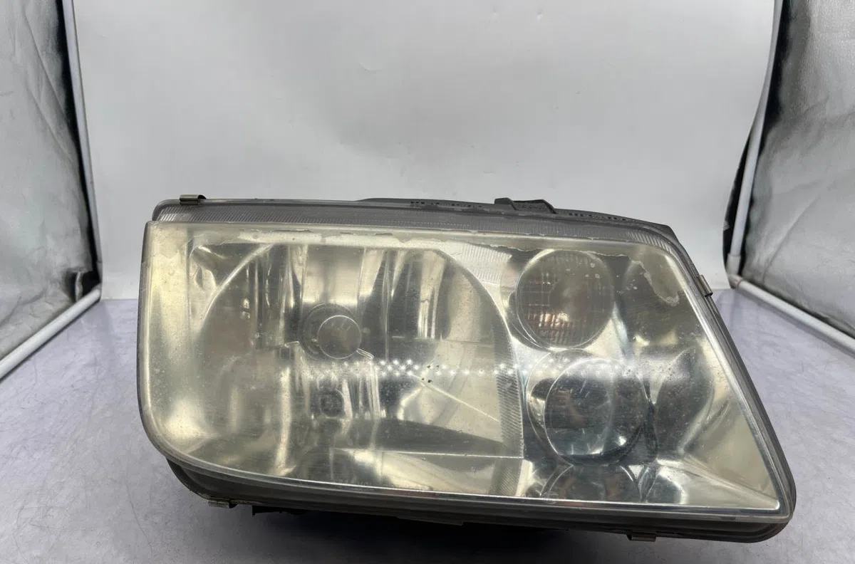 Phare droit VOLKSWAGEN BORA occasion