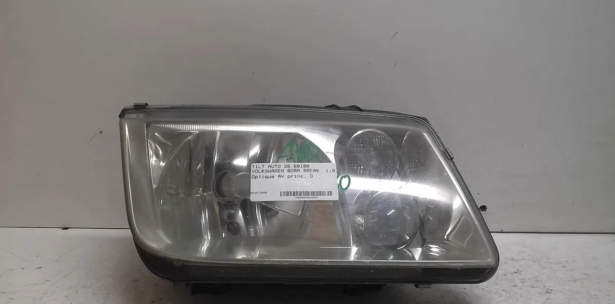 Phare droit Volkswagen BORA Variant (1J6) 1.9 tdi (1999-2001) occasion