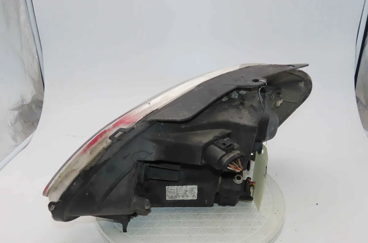 Phare droit VOLKSWAGEN FOX occasion