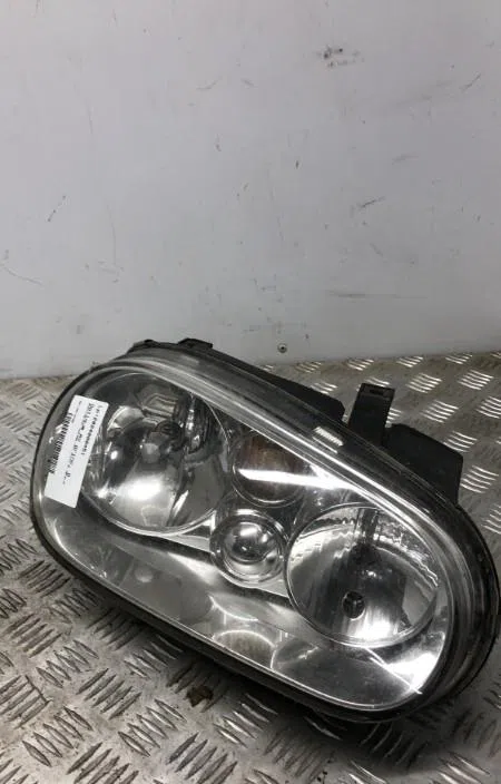 Phare droit VOLKSWAGEN GOLF 4 occasion
