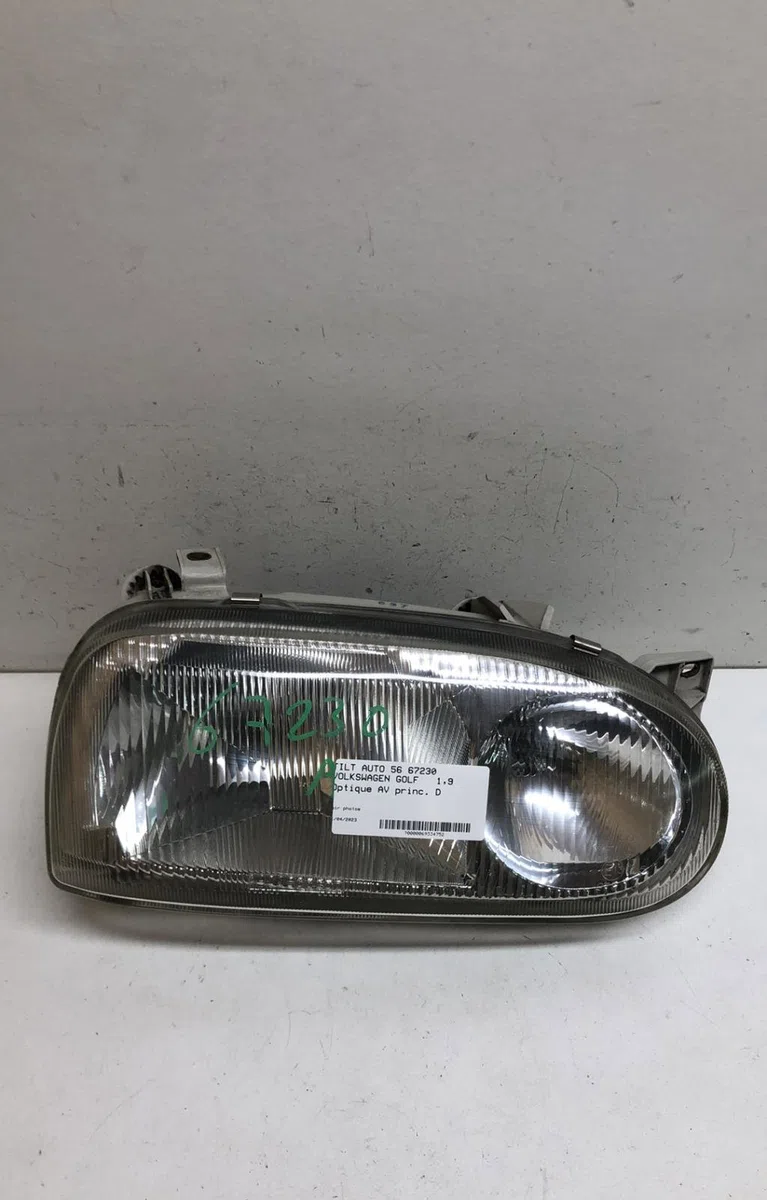 Phare droit Volkswagen GOLF III Variant (1H5) 1.9 tdi (1994-1999) occasion