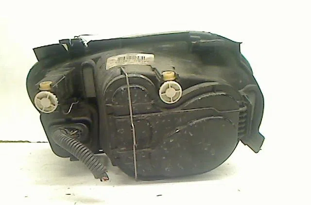 Phare droit Volkswagen GOLF IV (1J1) 1.6 16v (2000-2005) occasion
