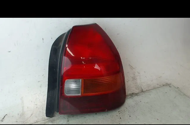 Phare droit Volkswagen GOLF IV (1J1) 1.6 (1997-2004) occasion