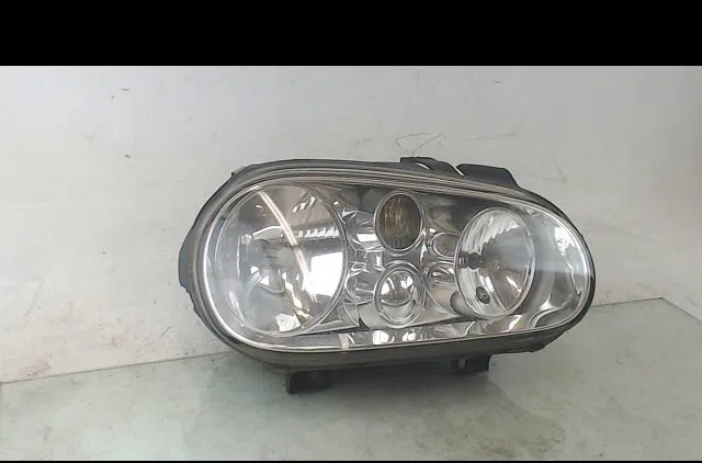 Phare droit Volkswagen GOLF IV (1J1) 1.9 sdi (1997-2005) occasion