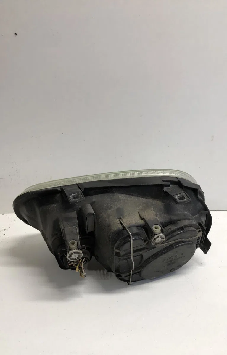 Phare droit Volkswagen GOLF IV (1J1) 1.9 tdi (1997-2004) occasion