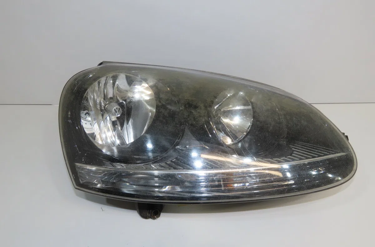 Phare droit Volkswagen GOLF V (1K1) 1.4 16v (2003-2006) occasion