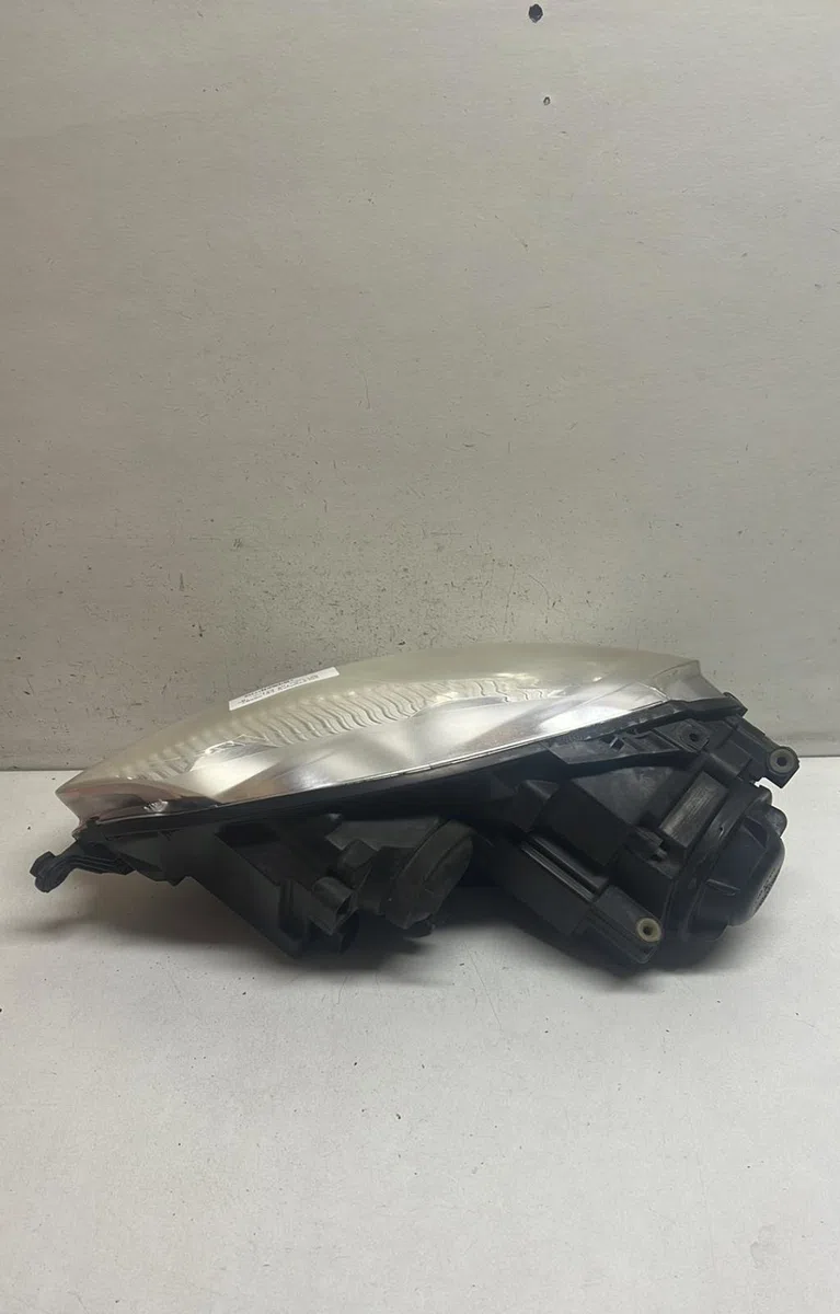 Phare droit Volkswagen GOLF V (1K1) 1.4 fsi (2003-2006) occasion
