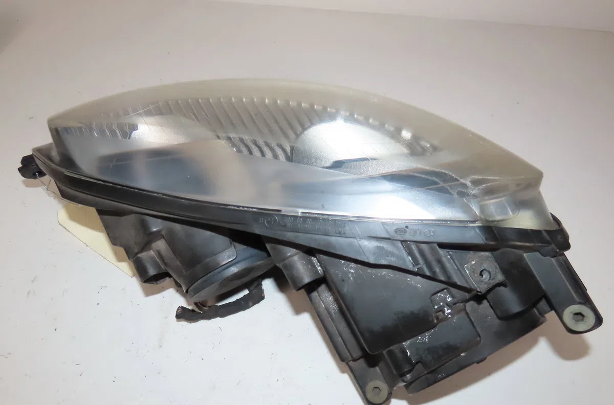 Phare droit Volkswagen GOLF V (1K1) 1.9 tdi (2003-2008) 5 portes occasion