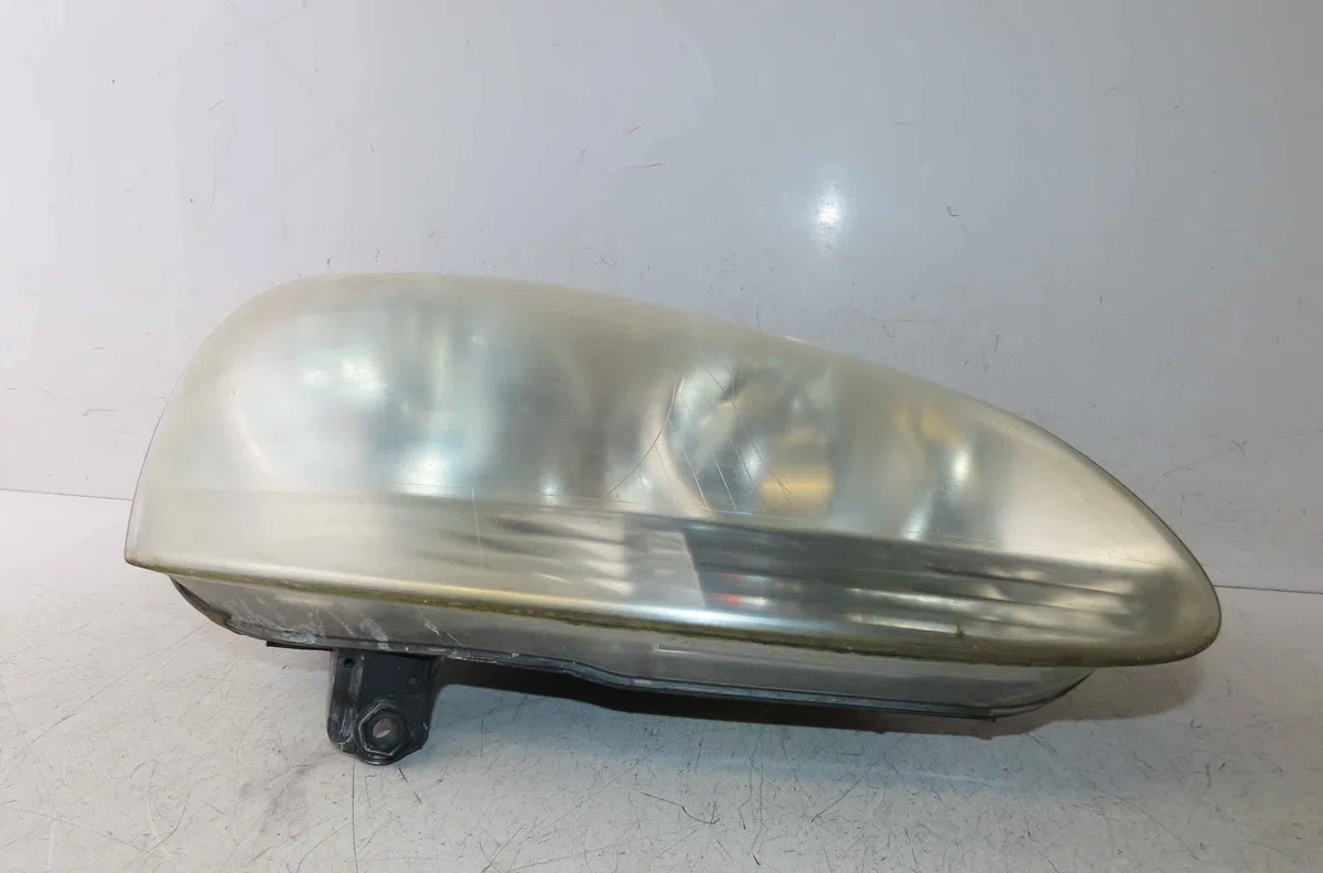 Phare droit VOLKSWAGEN GOLF V occasion