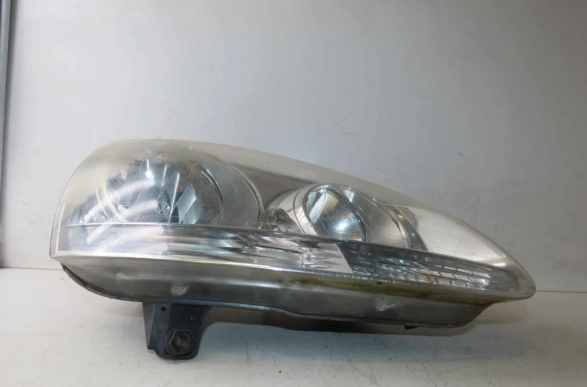 Phare droit VOLKSWAGEN GOLF V occasion