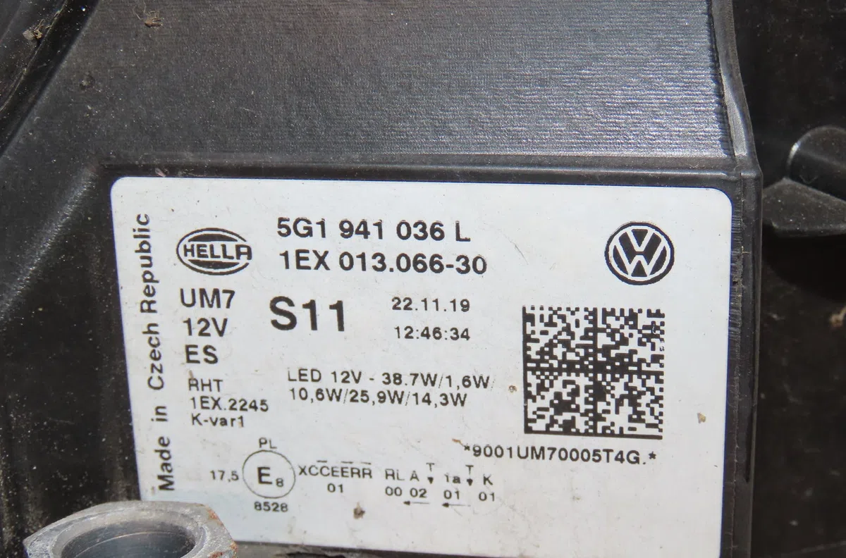 Phare droit Volkswagen GOLF VII (5G1, BQ1, BE1, BE2) 1.0 tsi (2015-2020) occasion