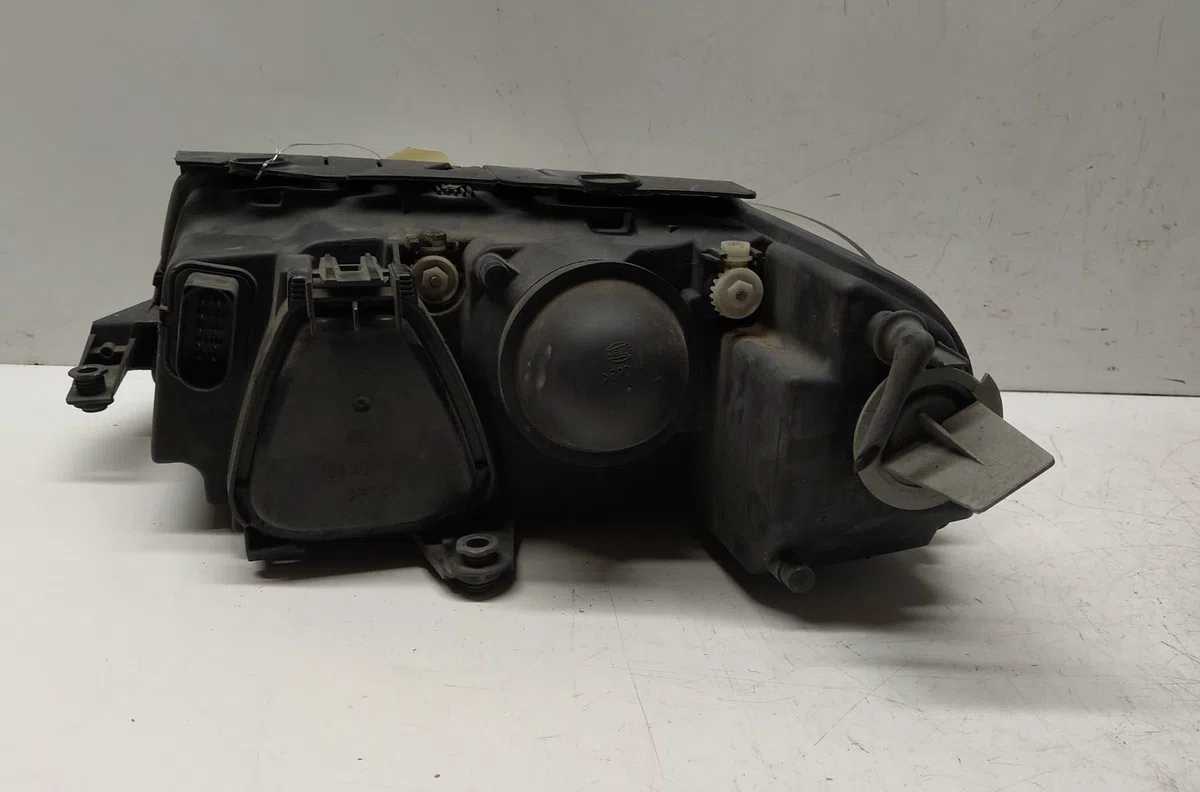 Phare droit VOLKSWAGEN PASSAT IV occasion