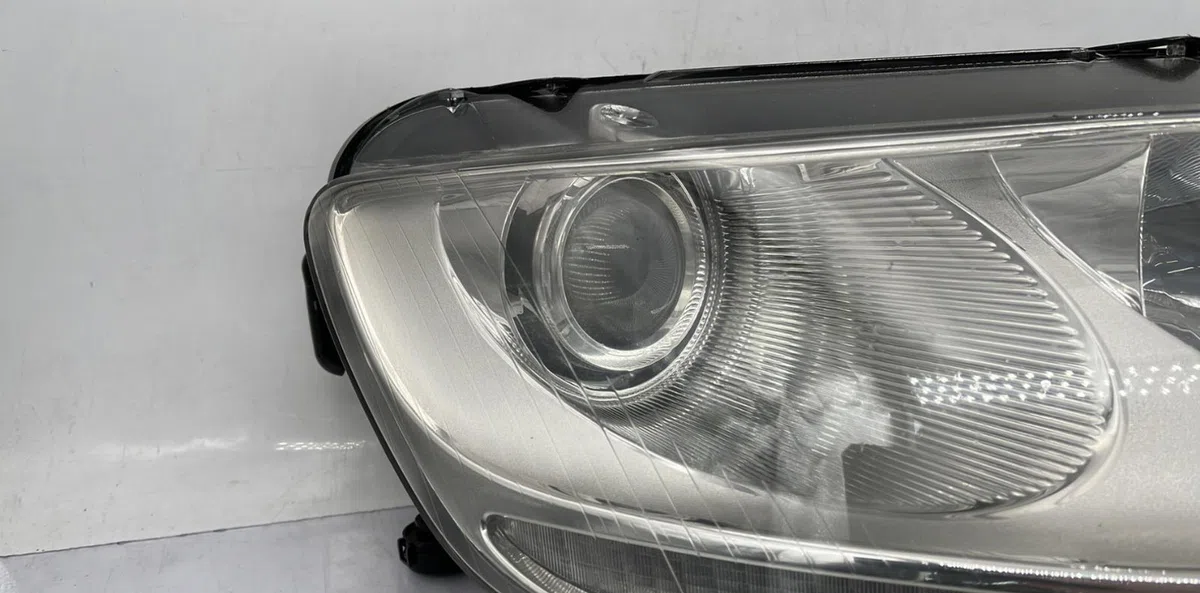 Phare droit VOLKSWAGEN PHAETON PHASE 1 occasion