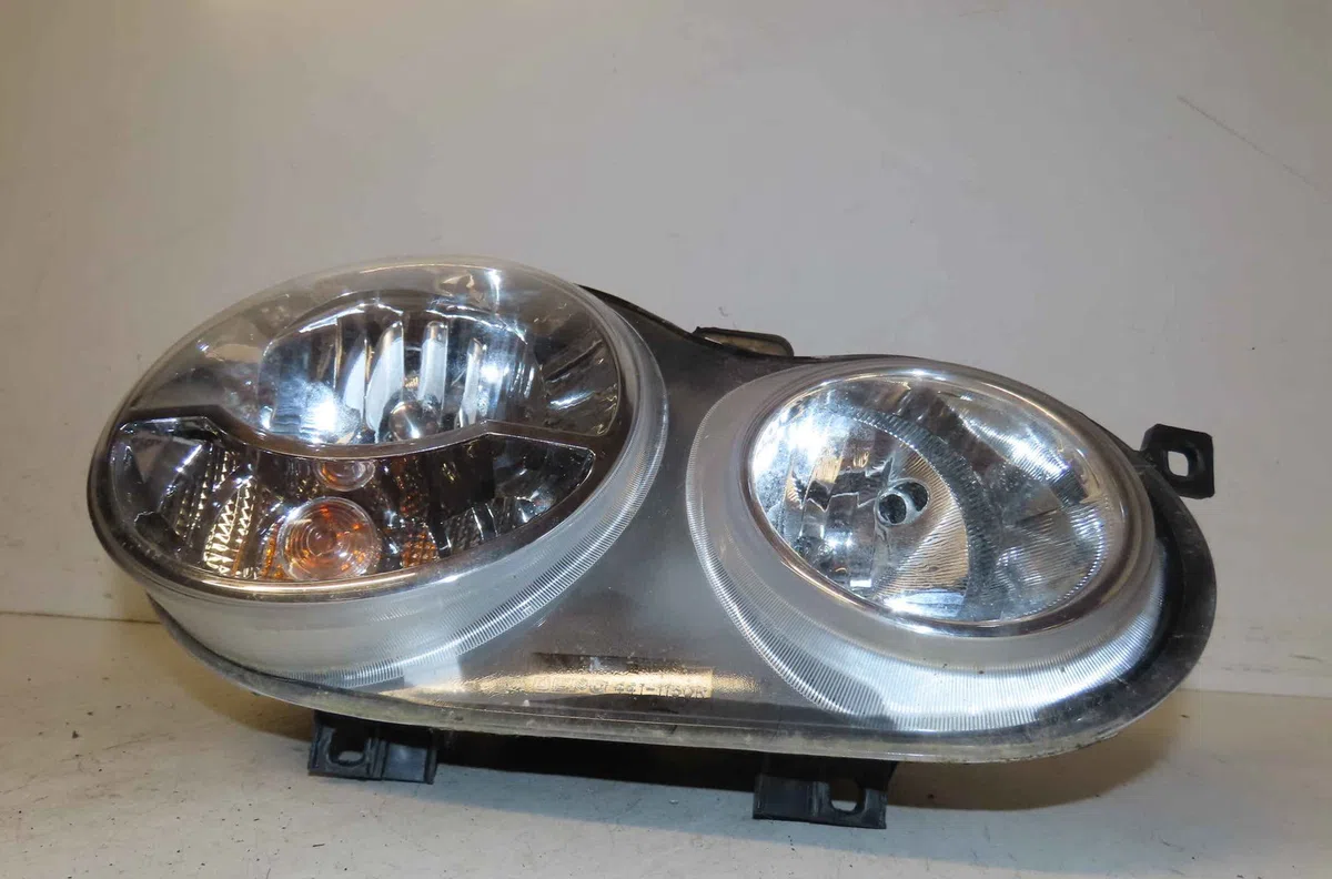 Phare droit VOLKSWAGEN POLO IV occasion