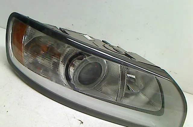 Phare droit Volvo V50 (545) 1.6 d (2005-2011) 5 portes occasion