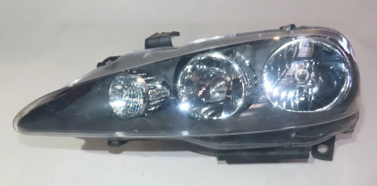 Phare gauche Alfa romeo 147 (937_) 1.9 jtdm 8v (937.axd1a, 937.axu1a, 937.bxu1a) (2005-2010) occasion