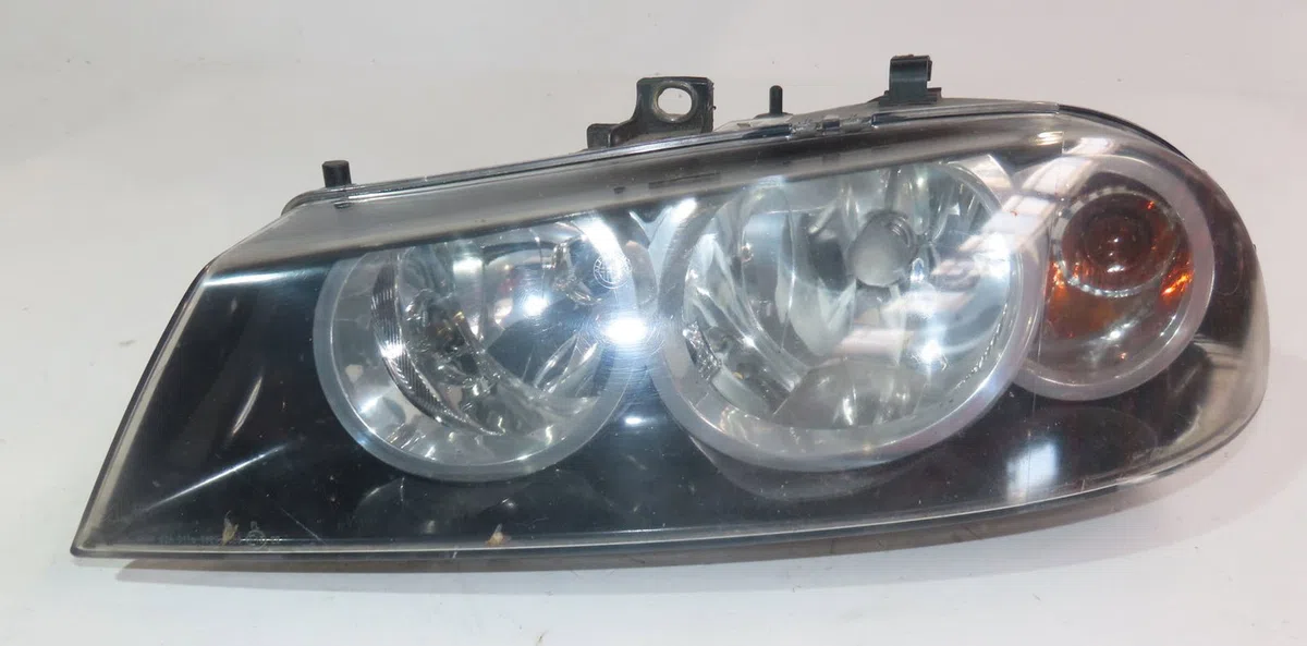 Phare gauche Alfa romeo 156 (932_) 1.9 jtd (932.axn00, 932.bxe00) (2004-2005) occasion