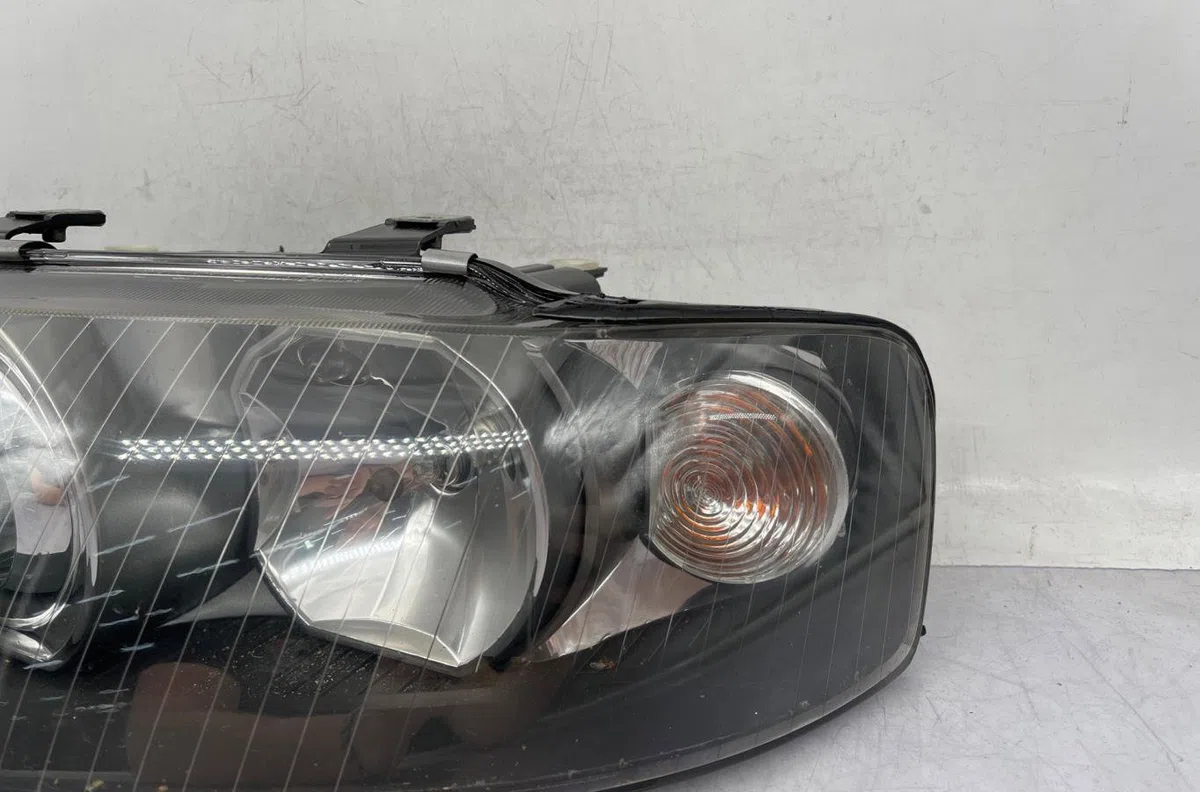 Phare gauche AUDI A3 1 PHASE 2 occasion