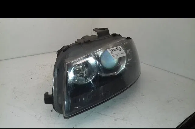 Phare gauche Audi A3 Sportback (8PA) 2.0 tdi 16v (2004-2013) 5 portes occasion