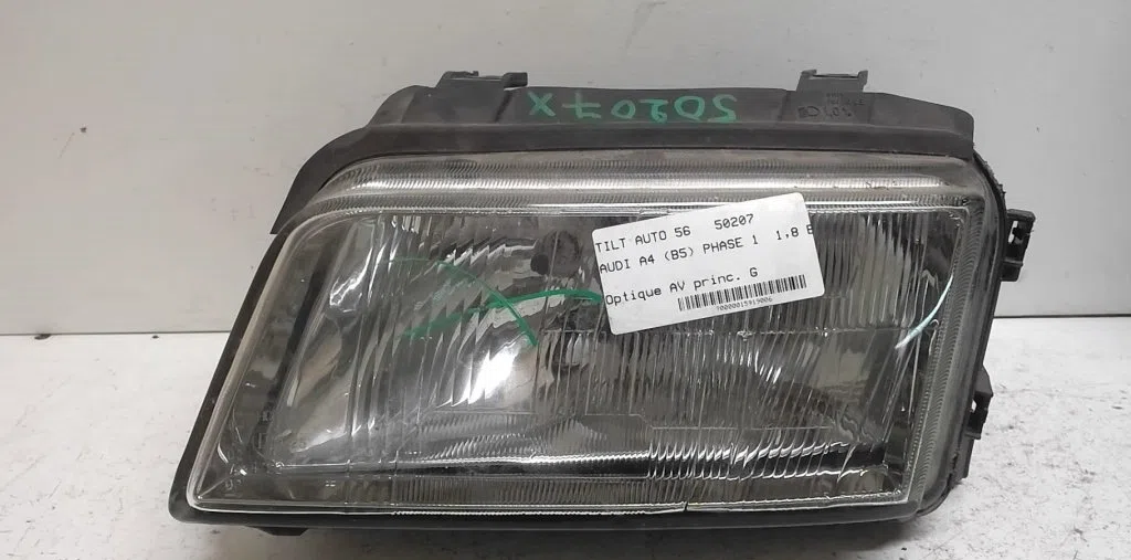 Phare gauche Audi A4 B5 Avant (8D5) 1.8 t (1996-2001) occasion