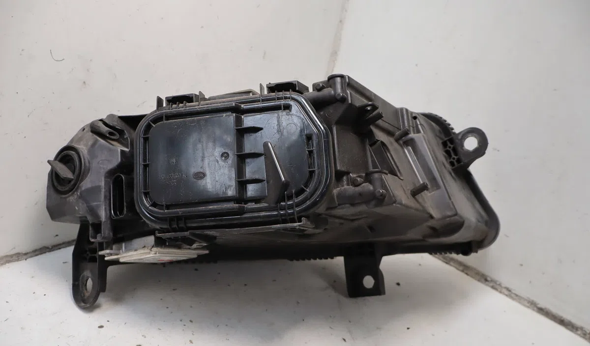 Phare gauche Audi A6 Allroad C6 (4FH) 3.0 tdi quattro (2006-2008) occasion