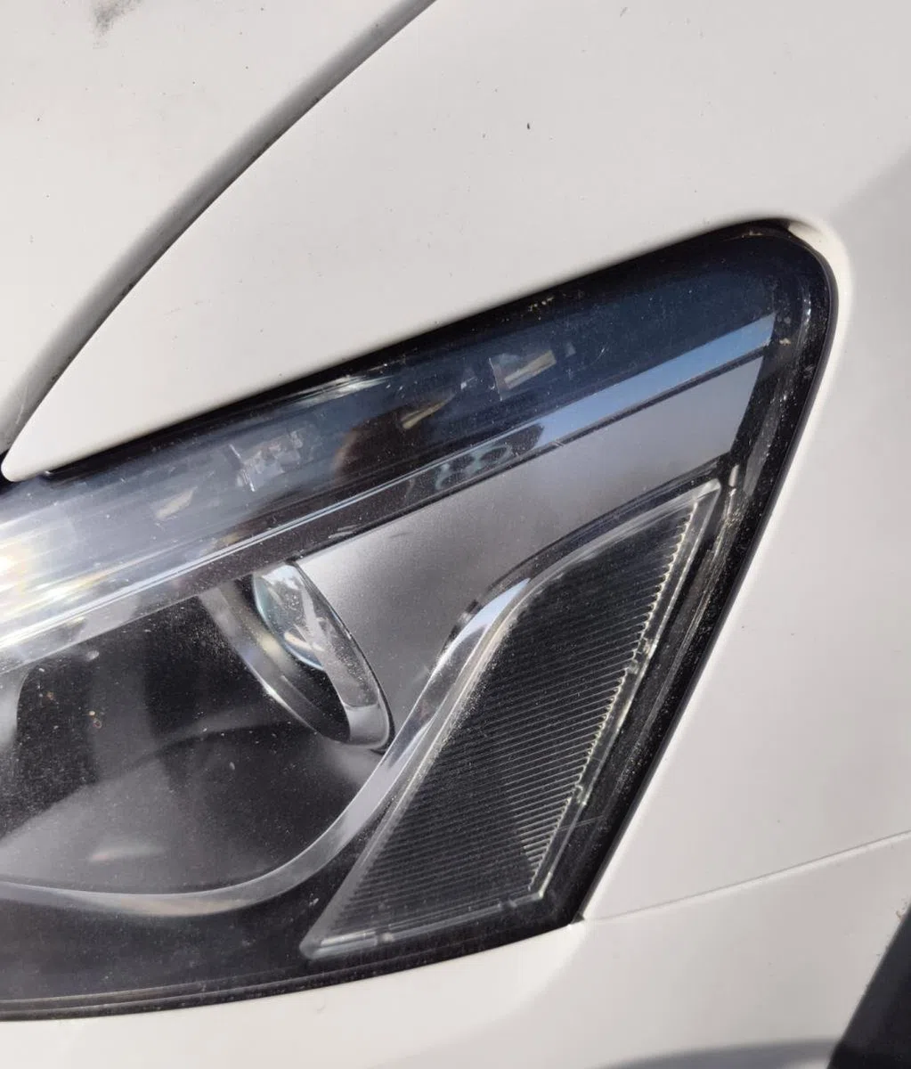 Phare gauche Audi Q5 (8RB) 3.0 tdi quattro (2008-2017) occasion