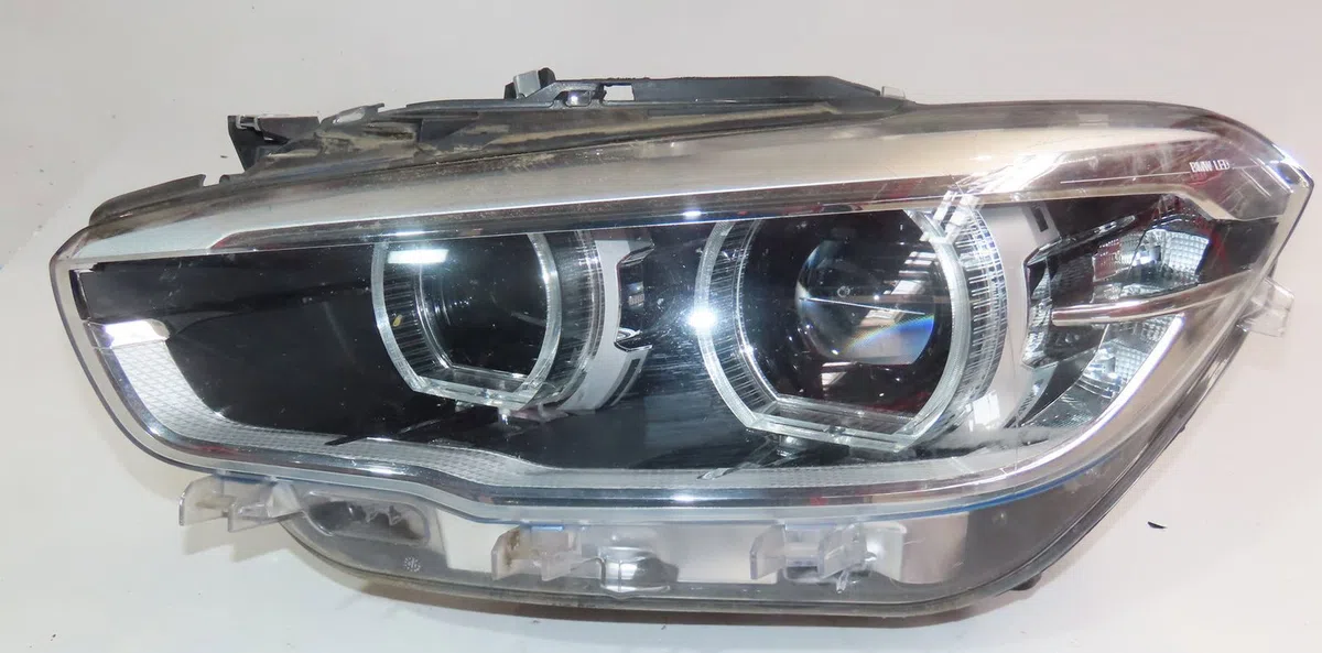 Phare gauche Bmw 1 (F20) 114 d (2012-2015) occasion
