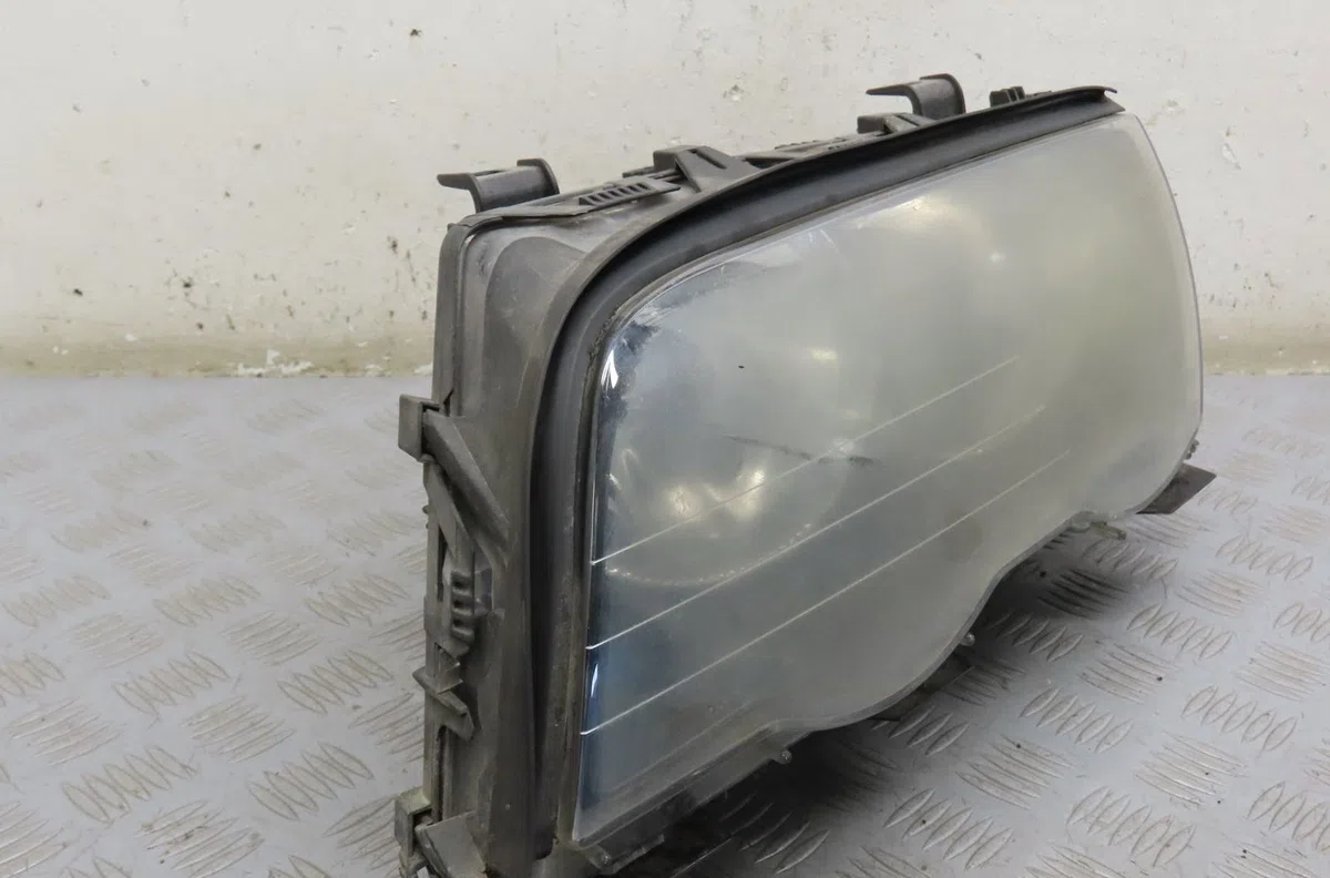 Phare gauche Bmw 3 (E46) 330 xd (2000-2003) occasion